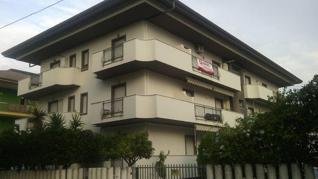 Ferienwohnung Un Nido Sul Mare Montesilvano Marina Exterior foto